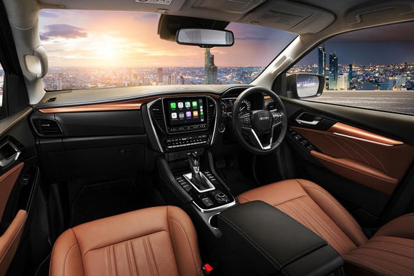 Cuadro SUV Isuzu MU-X nueva generación Foto 4