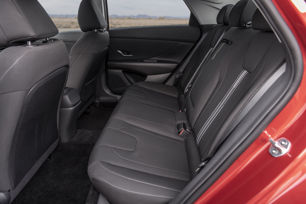 Revisión de Hyundai Elantra de séptima generación