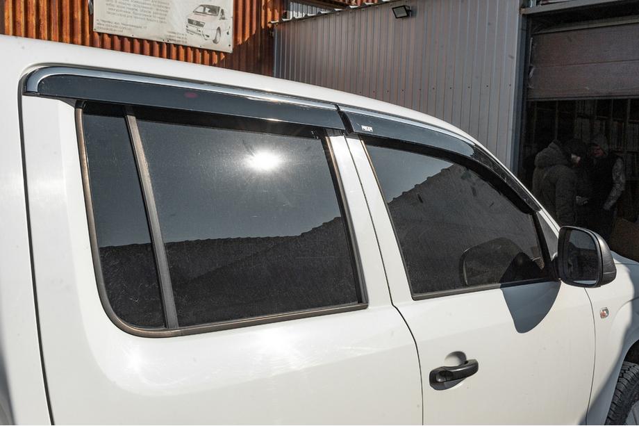 Volkswagen Amarok 2010-2022 Deflectores de ventana con moldura cromada (4 uds, Niken) Foto 3
