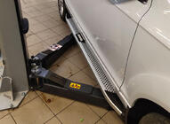 Audi Q7 2005-2015 Estribos Laterales Mevsim Grey (2 uds., Aluminio) foto 1