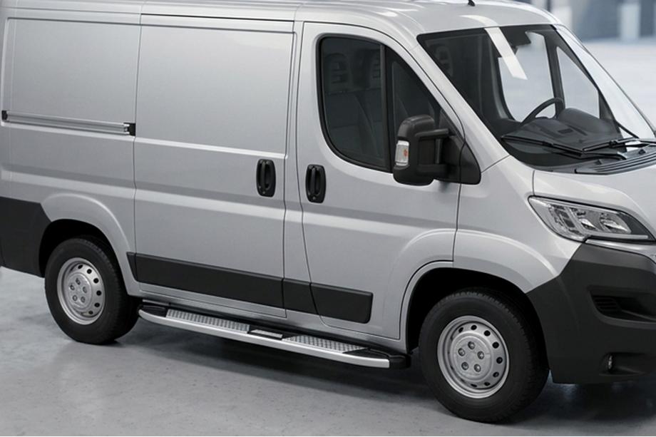 Fiat Ducato 2006-2025 Estribos Laterales Mevsim Grey (2 uds., Aluminio) Image