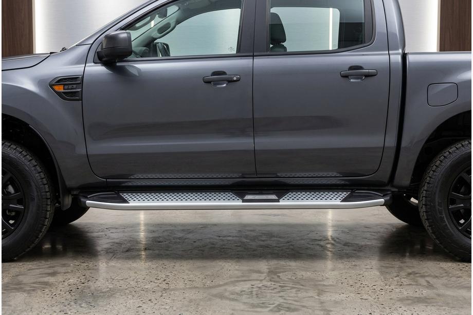 Ford Ranger 2007-2011 Estribos Laterales Mevsim Grey (2 uds., Aluminio) Image