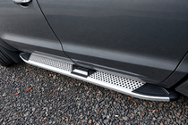 Volkswagen Amarok 2010-2022 Estribos Laterales Mevsim Grey (2 uds., Aluminio) foto 2