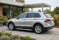 Volkswagen Tiguan 2016-2023 Estribos Laterales Mevsim Grey (2 uds., Aluminio) foto 1