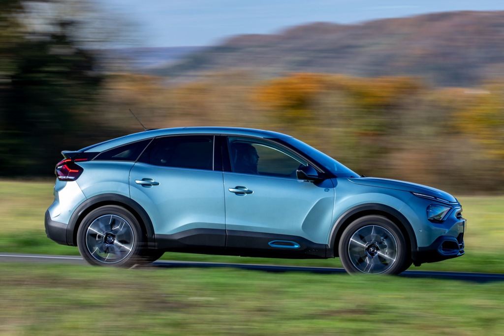 Revisión del hatchback eléctrico Citroen e-C4