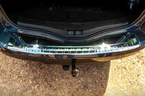 Renault Megane IV 2016-2025 Protector de parachoques trasero Carmos (SW, acero inoxidable) foto 3