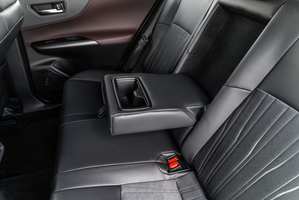 Descripción general del crossover híbrido Toyota Venza