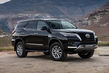 Revisión del SUV actualizado Toyota Fortuner foto 3