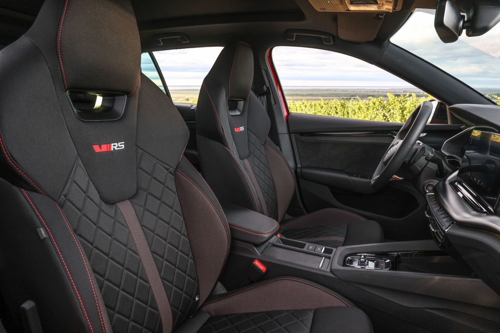 Revisión de la camioneta Skoda Octavia RS Combi