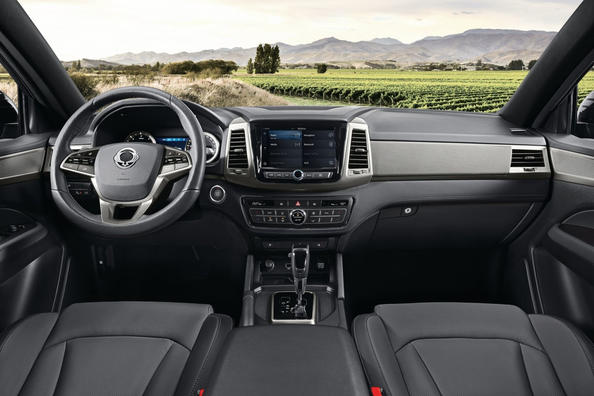 Revisión de la segunda generación de la camioneta pickup SsangYong Musso Foto 7