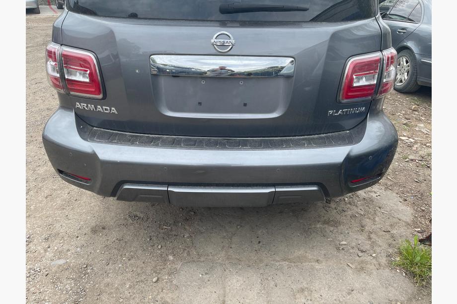 Nissan Armada 2016-2024 Pilotos traseros LED (Original, usado, año 2019) Foto 4