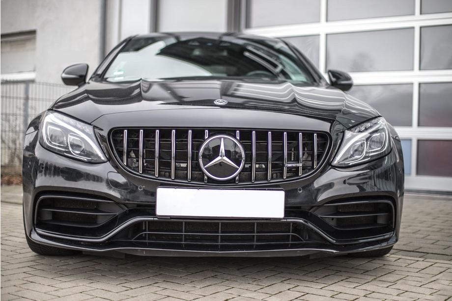 Mercedes C-сlass W205 2014-2021 Parrilla Delantera Panamericana GT (para C63 AMG original) 2014-2018, sin cámara Image