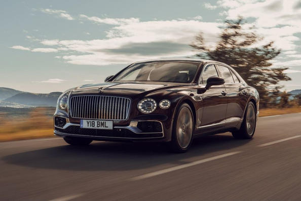 Revisión del sedán de lujo con tracción total Bentley Flying Spur