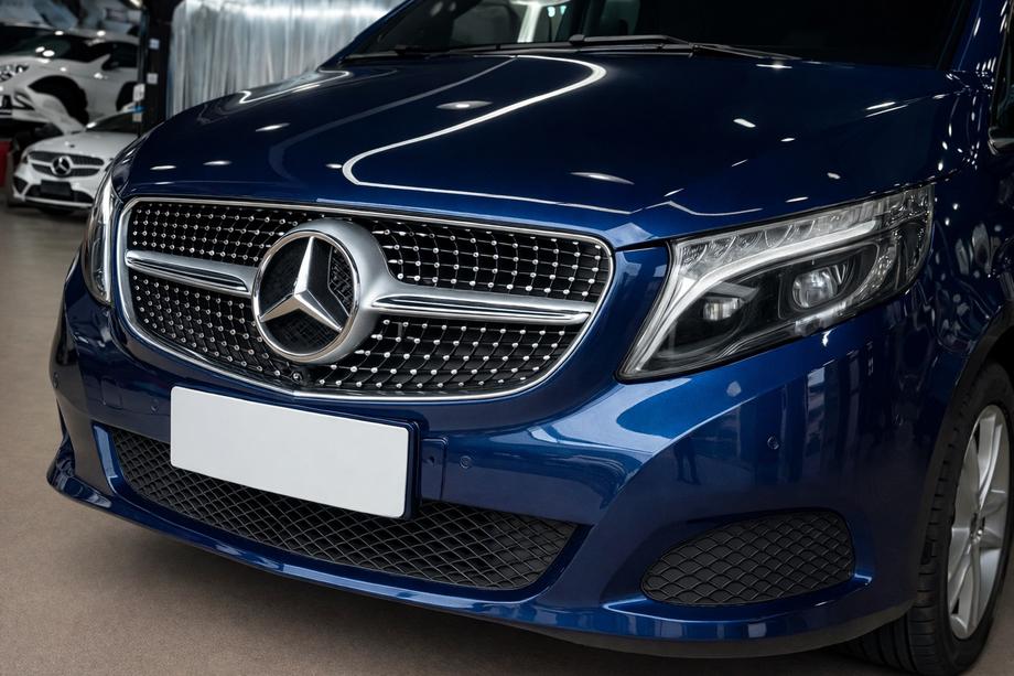 Mercedes Vito/V-class W447 2014- Parrilla Delantera Diamond (2019-2023 para V-class) Image