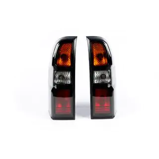 Pilotos traseros Dark Safari (2004-2008, 2 uds) Nissan Patrol Y61 1997-2011 foto 3
