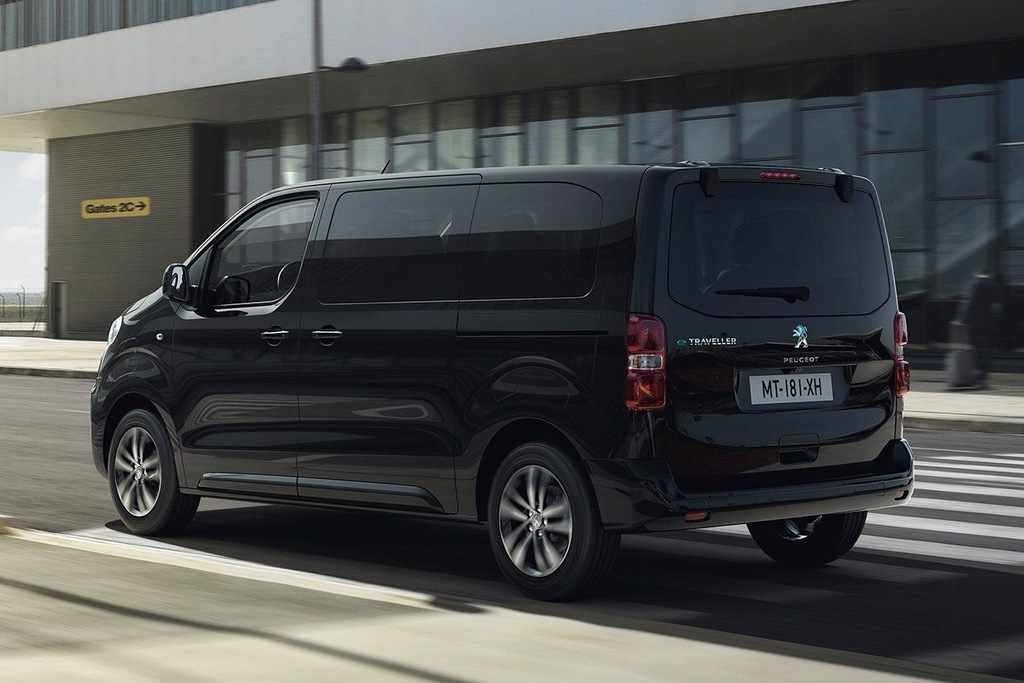 Revisión de la minivan eléctrica Peugeot e-Traveler