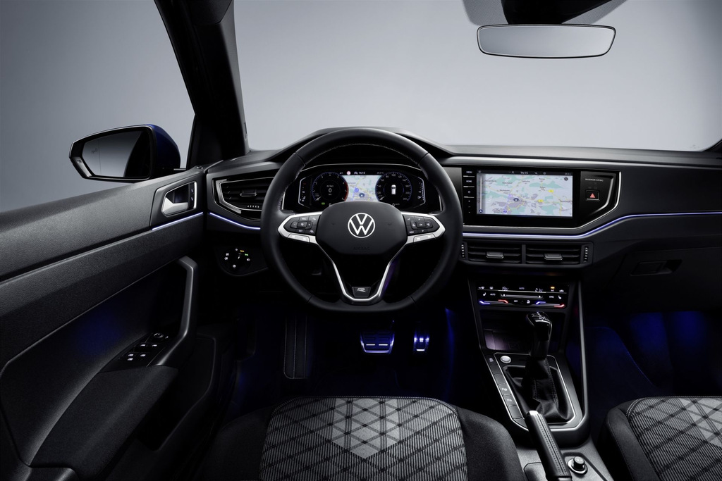 Volkswagen Polo actualizado de cinco puertas con portón trasero