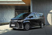 Revisión de la minivan premium Lexus LM foto 2