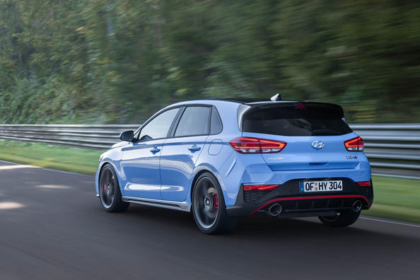 Revisión de una modificación más productiva del hatchback Hyundai i30 N Foto 6