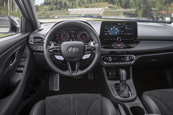 Revisión de una modificación más productiva del hatchback Hyundai i30 N Foto 7