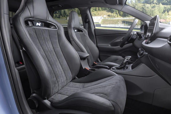 Revisión de una modificación más productiva del hatchback Hyundai i30 N Foto 9