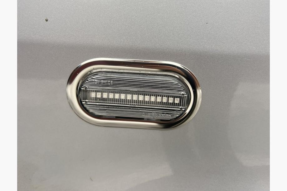 Volkswagen Caddy 2010-2015 Cubiertas Cromadas para Intermitentes OmsaLine (2 uds, Acero Inoxidable) Image