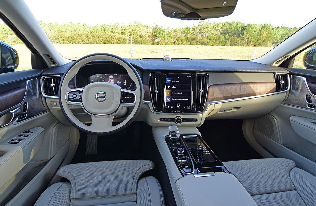 Sedán remodelado Volvo S90