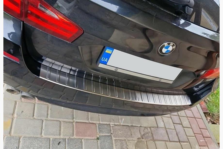 BMW 5 Series F10/F11 2010–2016 Protector de Parachoques Trasero Carmos (SW, Acero Inoxidable) Image