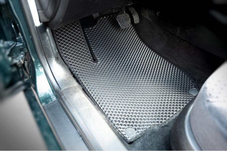 Volkswagen Golf 4 1997-2006 Alfombrillas EVA (negras) Image
