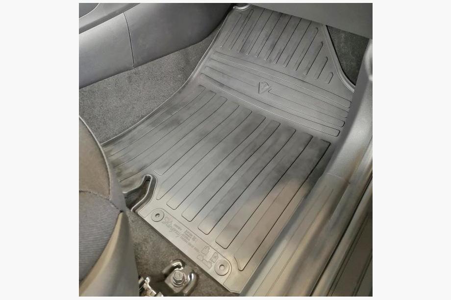 Hyundai Tucson NX4 2021- Alfombrillas de goma (4 uds, Stingray Premium) Foto 3