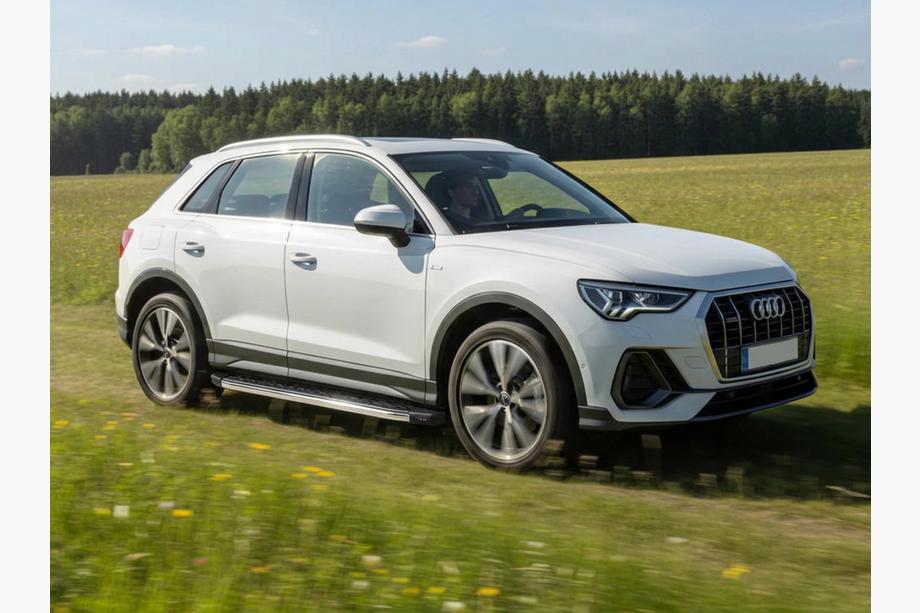 Audi Q3 2019–2025 Estribos Laterales BlackLine (2 uds., Aluminio) Image