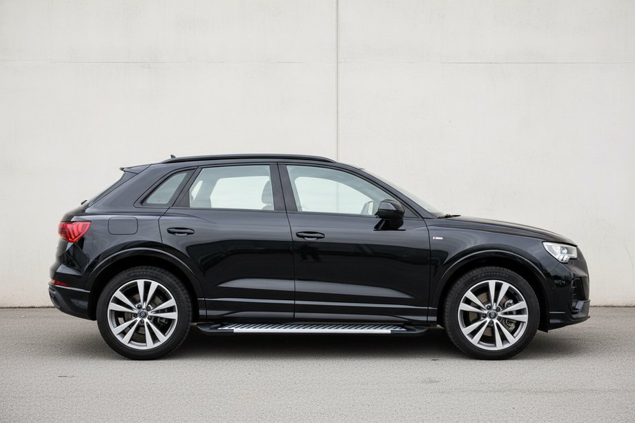 Audi Q3 2019–2025 Estribos Laterales Line (2 uds., Aluminio) Image