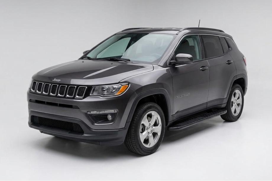 Jeep Compass 2016- Estribos Laterales Bosphore Black (2 uds., Aluminio) Image