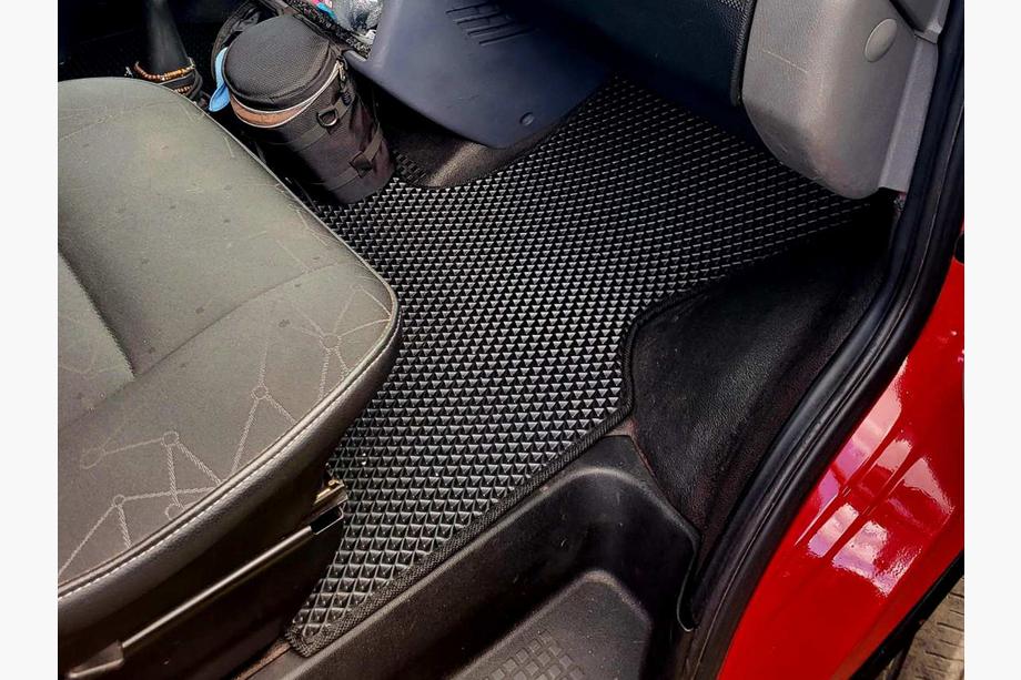 Volkswagen T4 Transporter 1990-2003 Alfombrillas EVA (negras) Foto 8