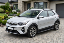Kia Stonic 2017- Estribos Laterales Bosphorus Black (2 uds., Aluminio) foto 1