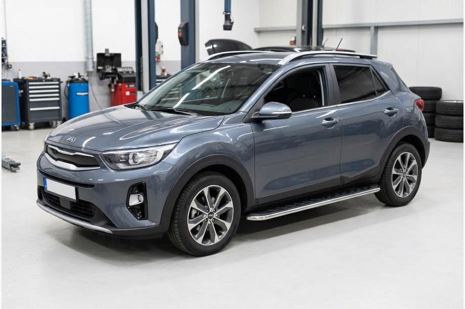 Kia Stonic 2017- Estribos Laterales Maydos V1 (2 uds., Aluminio) Image