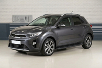 Kia Stonic 2017- Estribos Laterales Allmond Black (2 uds., Aluminio) foto 1