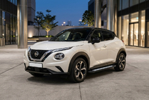 Nissan Juke 2020- Estribos Laterales Vision New Black (2 uds., Aluminio) foto 1