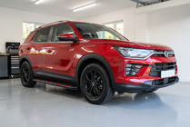 SsangYong Korando 2019- Estribos Laterales Maya Red (2 uds., Aluminio) foto 1