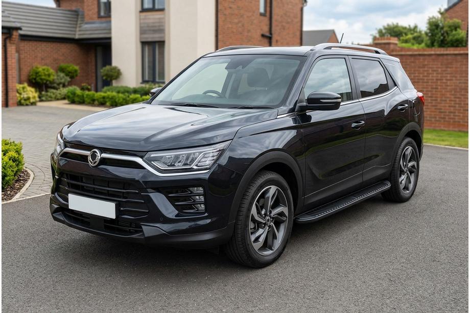SsangYong Korando 2019- Estribos Laterales Tayga Black (2 uds., Aluminio) Image