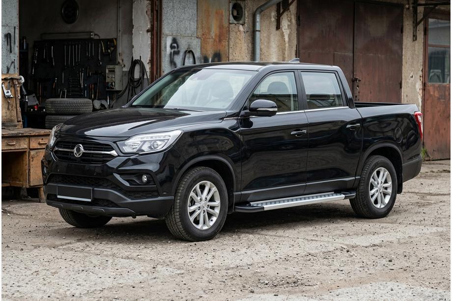 SsangYong Musso II 2018– Estribos Laterales Vision New Grey (2 uds., Aluminio) Image