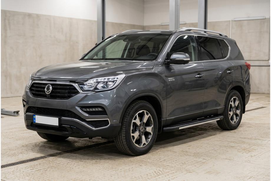 SsangYong Rexton II 2017- Estribos Laterales Bosphore Grey (2 uds., Aluminio) Image