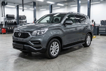 SsangYong Rexton II 2017- Estribos Laterales Bosphore Black (2 uds., Aluminio) foto 1