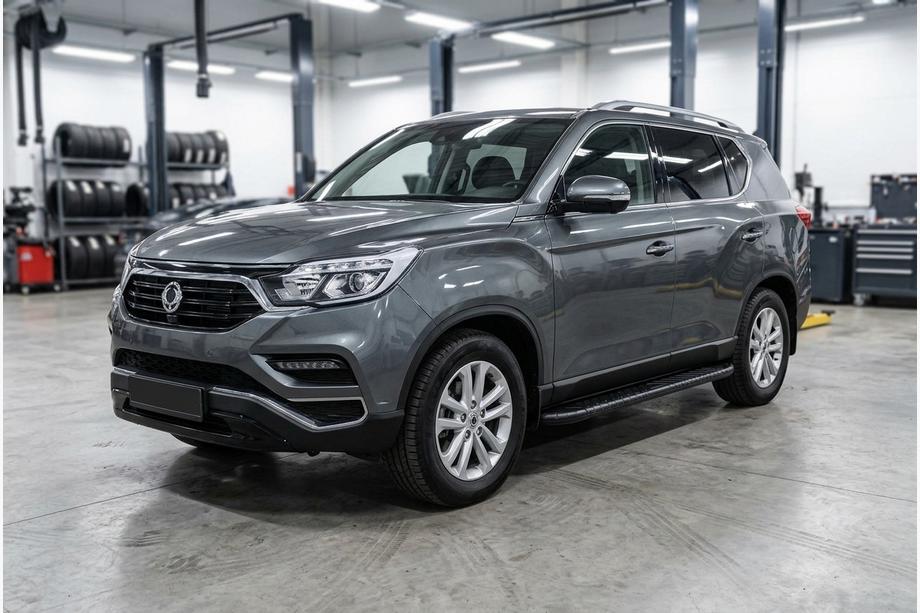 SsangYong Rexton II 2017- Estribos Laterales Bosphore Black (2 uds., Aluminio) Image