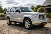Jeep Cherokee/Liberty 2007-2013 Estribos Laterales Sunrise (2 uds., Aluminio) foto 1