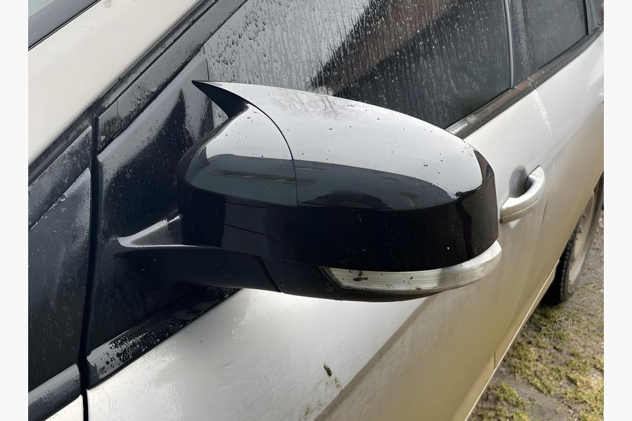 Ford Focus II 2008-2011 Cubiertas de Espejos BMW-Style (2 uds) Image