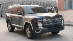 Toyota Land Cruiser 200 2007-2021 Kit de restyling a LC 300 High-Line (V1) foto 2