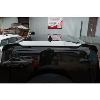 Spoiler V1 (negro) Land Rover Defender 2019- foto 2