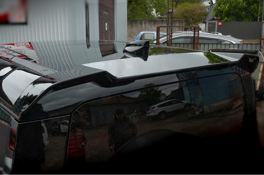 Land Rover Defender 2019- Spoiler V1 (negro) Foto 1