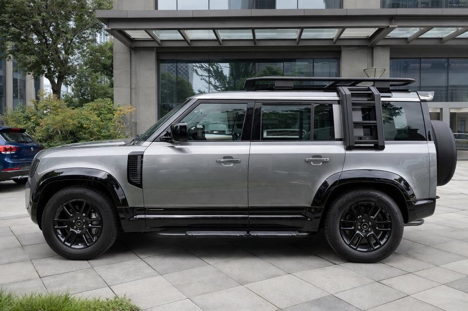 Land Rover Defender 2019- Ensanchadores de aleta (tipo Bushwacker), 6 uds., negro brillo Image